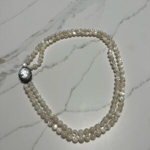 Elegant Pearl Necklace with Silver Clasp